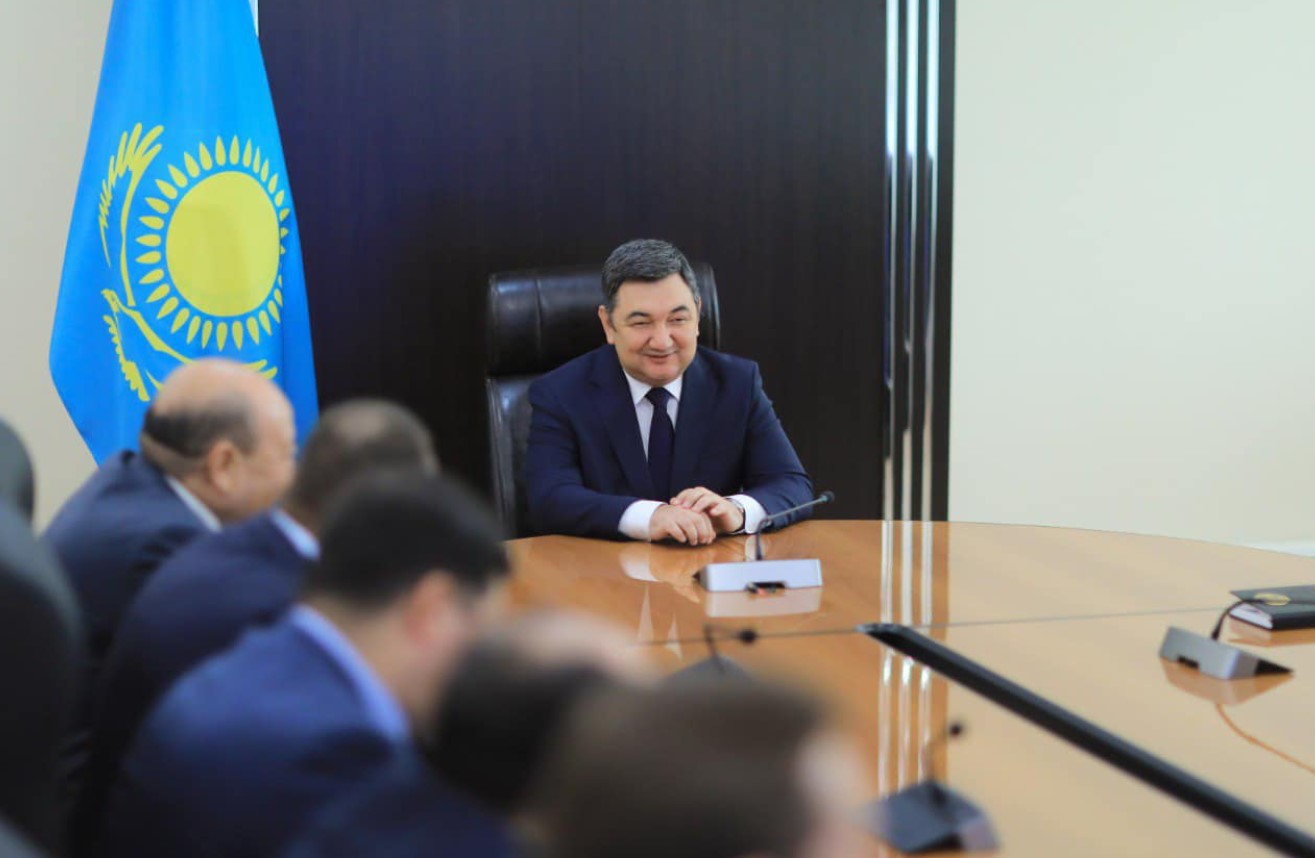 Экс-министр Дархан Қыдырәлі қоштасу хатын жазды