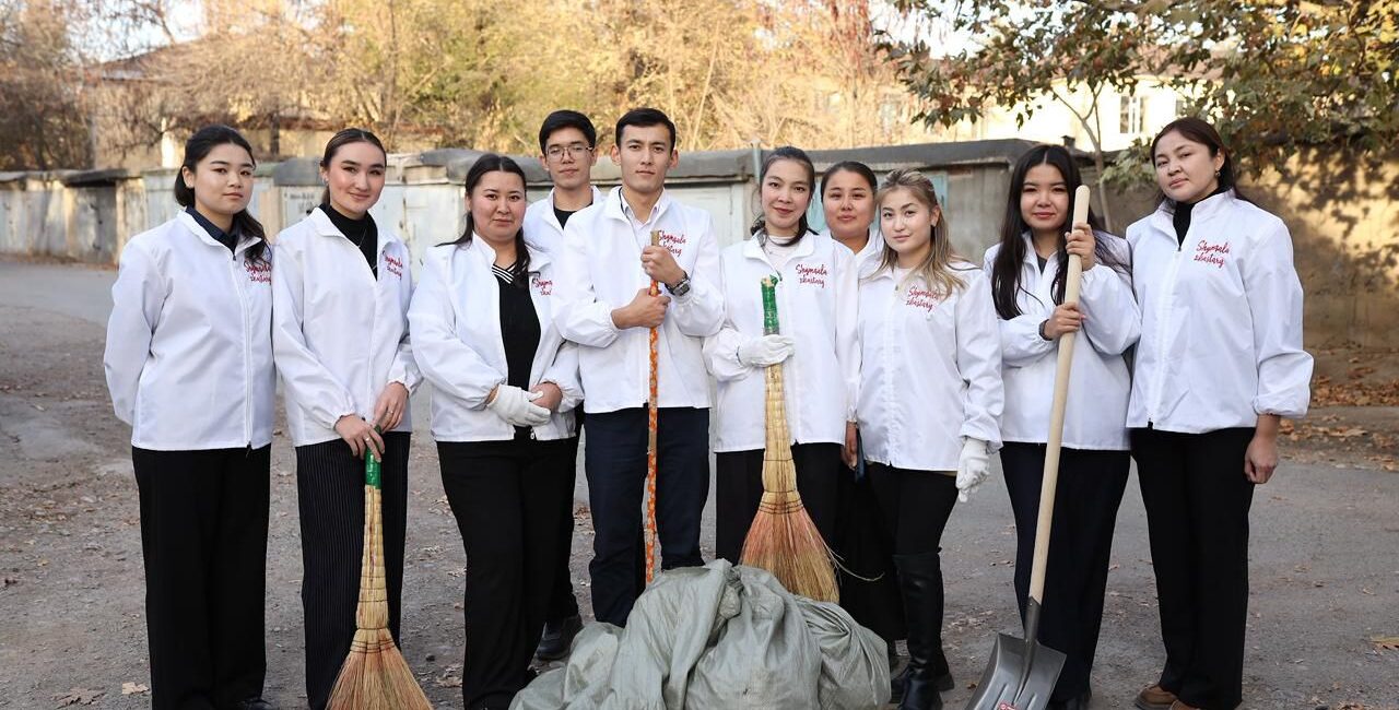 «Таза Қазақстан»: Шымкент тұрғындары қаланың экологиялық келбетін жақсартуға үлес қосуда