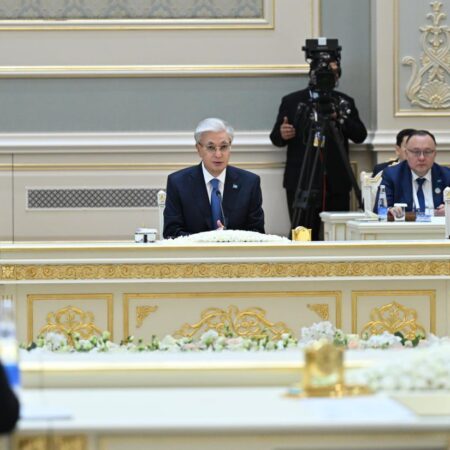 Қазақстан мен Өзбекстан президенттері Жоғары мемлекетаралық кеңестің екінші отырысына қатысты