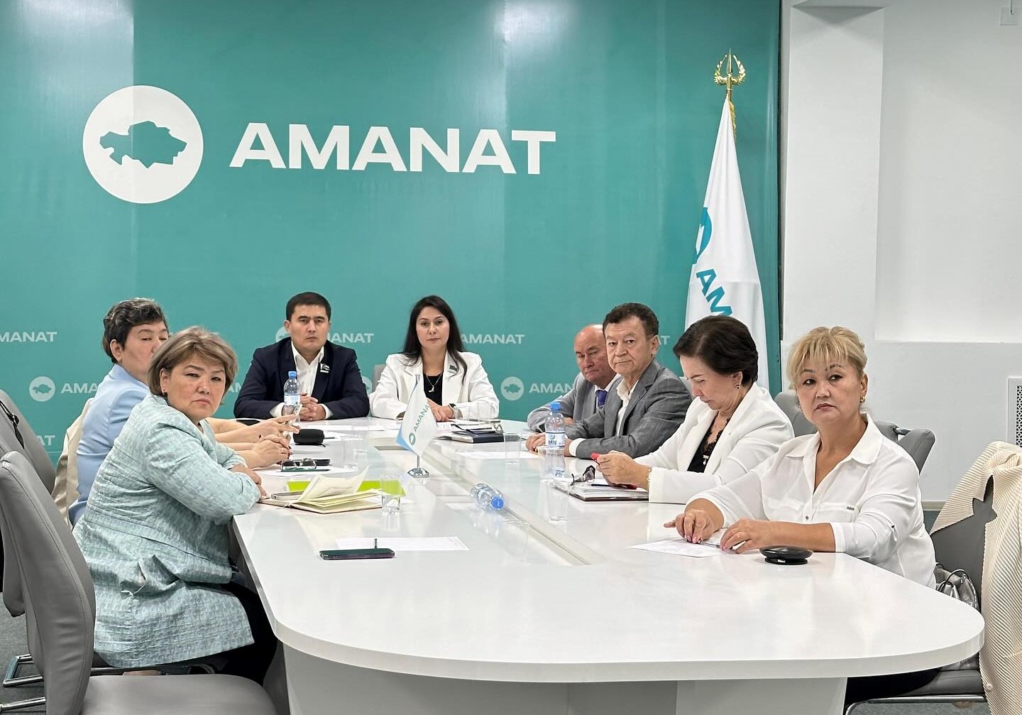 «AMANAT» ПАРТИЯСЫ: МҮГЕДЕКТІГІ БАР АЗАМАТТАРҒА АРНАЛҒАН ҚОЛДАУ ШАРАЛАРЫ КЕҢЕЙТІЛМЕК