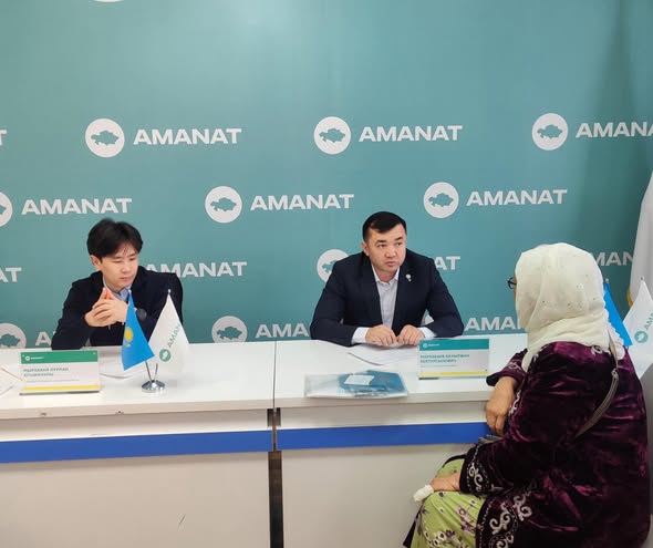 «AMANAT» ПАРТИЯСЫ: ҚҰҚЫҚТЫҚ КӨМЕК – ТҰРҒЫНДАРҒА ҚОЛДАУ