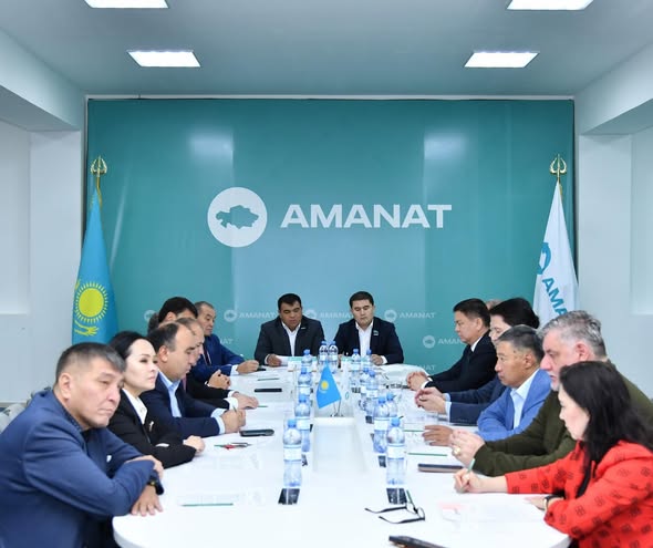 «AMANAT» ПАРТИЯСЫ: ЭКОЛОГИЯЛЫҚ ЖӘНЕ СЫБАЙЛАС ЖЕМҚОРЛЫҚҚА ҚАРСЫ КЕҢЕСТЕРДІҢ БІРЛЕСКЕН ОТЫРЫСЫ ӨТТІ