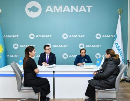 «AMANAT» ПАРТИЯСЫ: ДЕПУТАТ ТҰРҒЫНДАРДЫ ҚАБЫЛДАП, БІРНЕШЕ МӘСЕЛЕНІҢ ШЕШІЛУІНЕ ЫҚПАЛ ЕТТІ