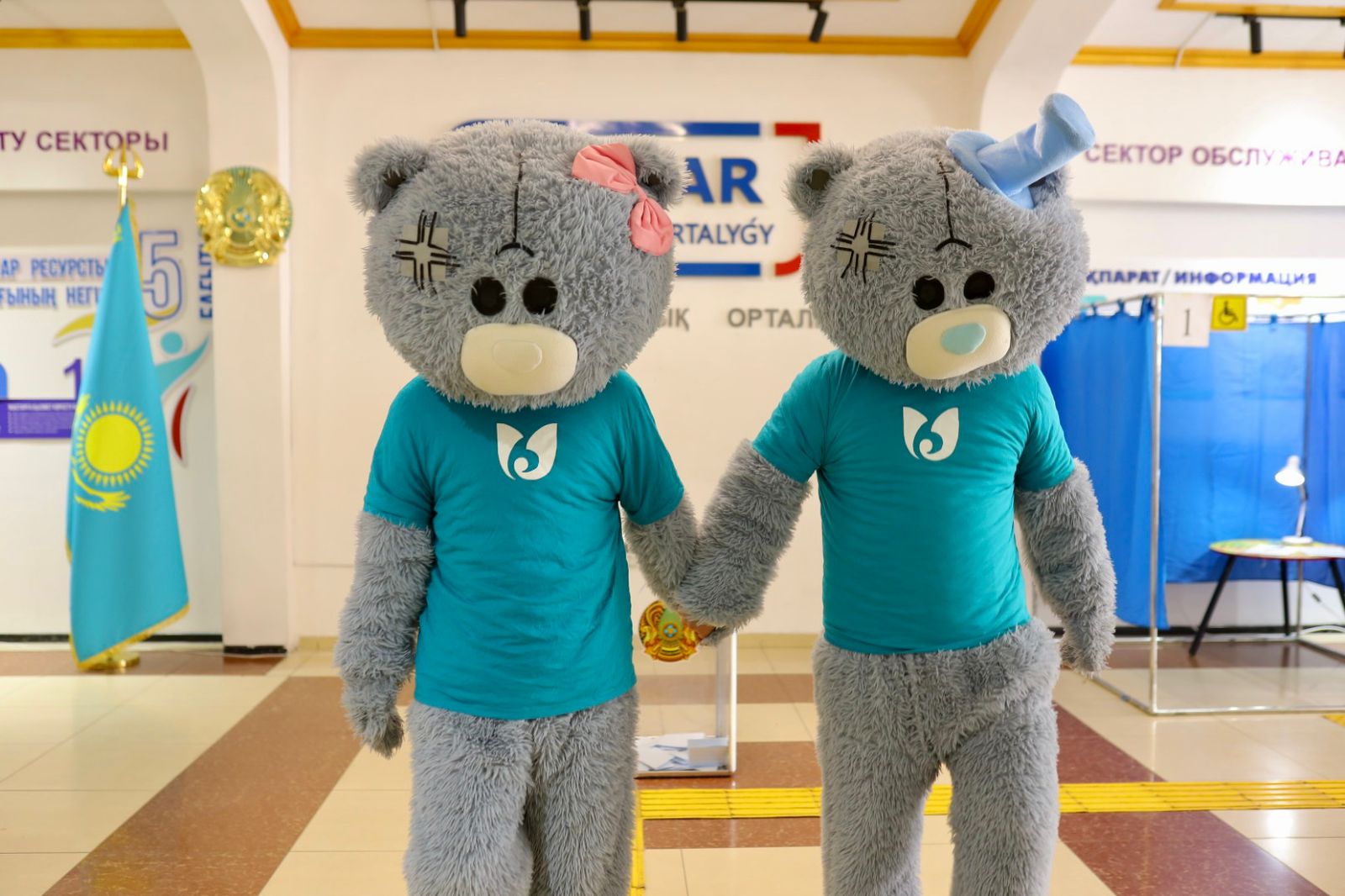 Экогерои на страже будущего: Экобек и Эконай проголосовали в Шымкенте