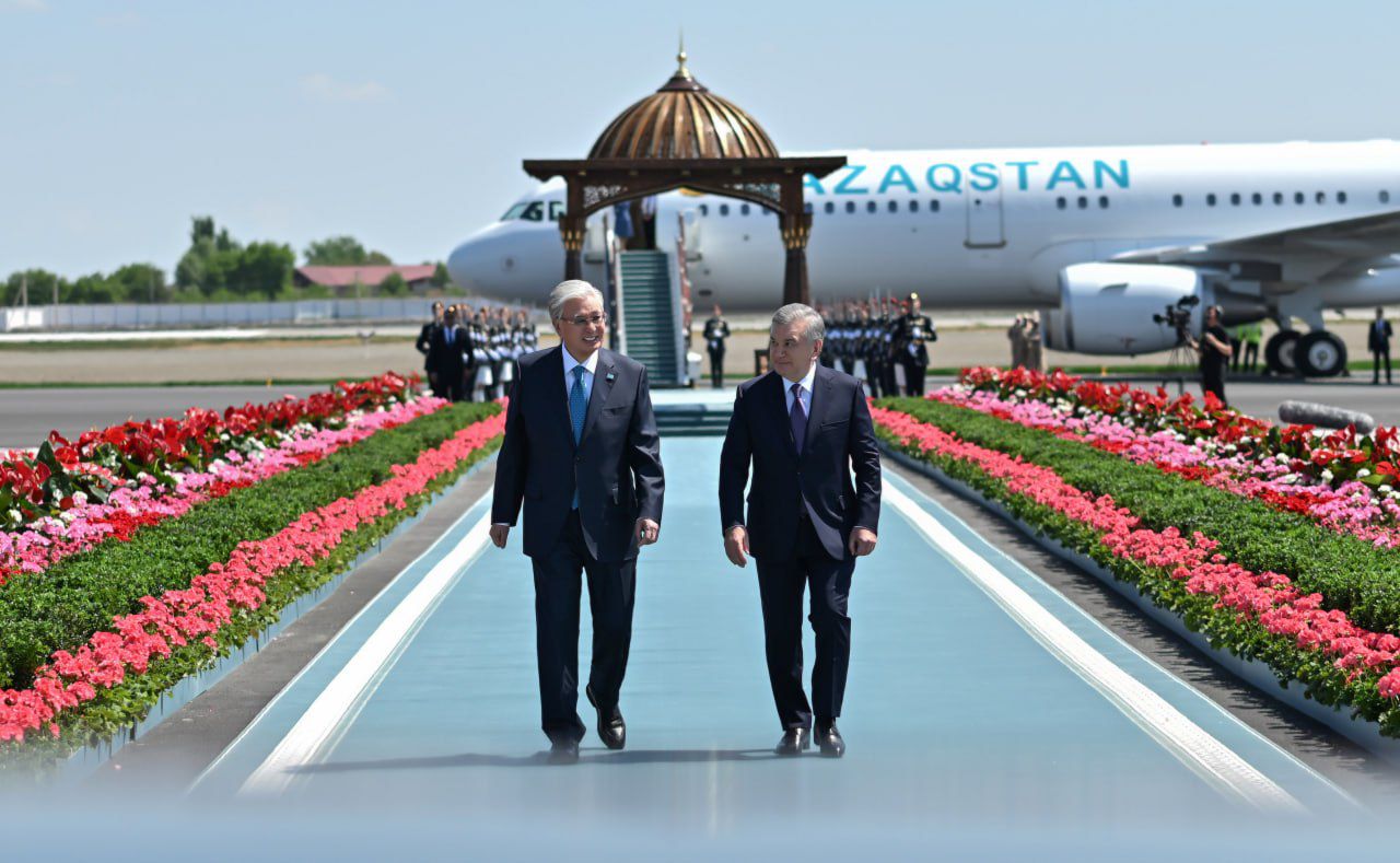 МЕМЛЕКЕТ БАСШЫСЫ ҚАСЫМ-ЖОМАРТ ТОҚАЕВ ӨЗБЕКСТАНҒА ЖҰМЫС САПАРЫМЕН БАРДЫ