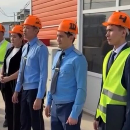 Абай ауданында құрылыс жұмысшыларына құқықтық түсіндіру жұмыстары жүргізілді